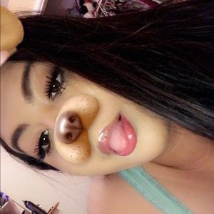 Meet your Posher, Marisa